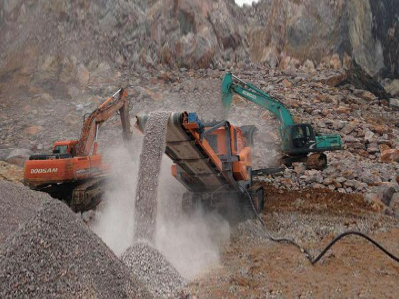 移動碎石機(jī) 移動碎石機(jī)